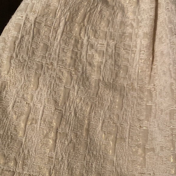 𝅺GENUINE Kids from Oshkosh skirt - Picture 3 of 4